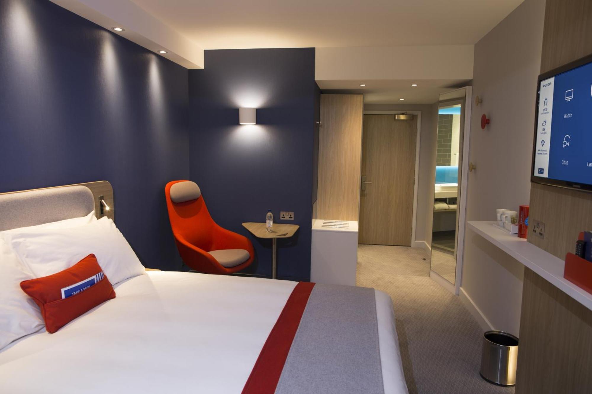 Holiday Inn Express Windsor By Ihg Cameră foto